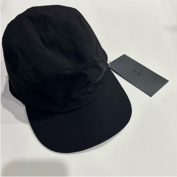 Arc’teryx Women\'s Mens Paltz Cap Stratus Black NWT Softshell Hat Performance S/M main image 5